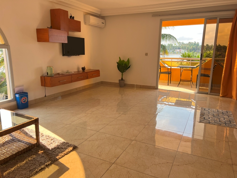 Image de Chez Rodrigue(Rosa Beach), Abidjan, Bietry village, baie des milliardaires