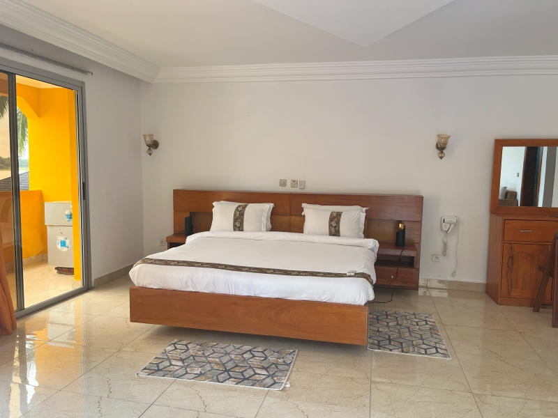 Image de Chez Rodrigue(Rosa Beach), Abidjan, Bietry village, baie des milliardaires