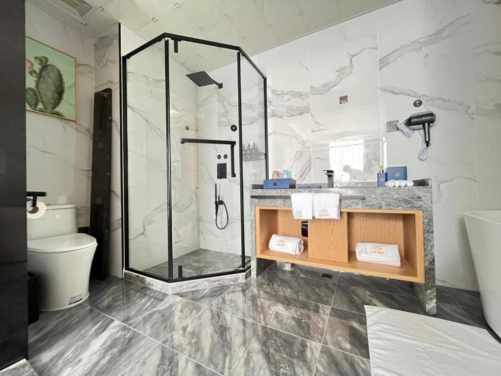 Image de Hôtel FAMILLE MONDIALE, Côte d'Ivoire, Abidjan, Angré 7eme Tranche