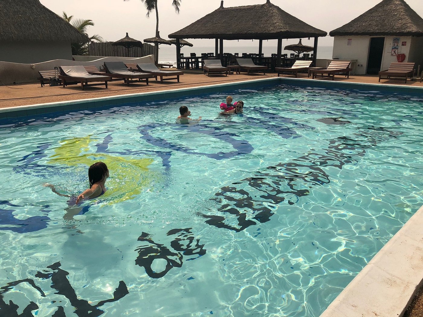 Image de Assoyam Beach, Côte d'Ivoire, Grand Bassam